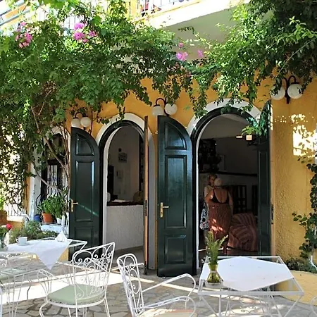 Ξενοδοχείο με διαμερίσματα Helios Splendid 3*