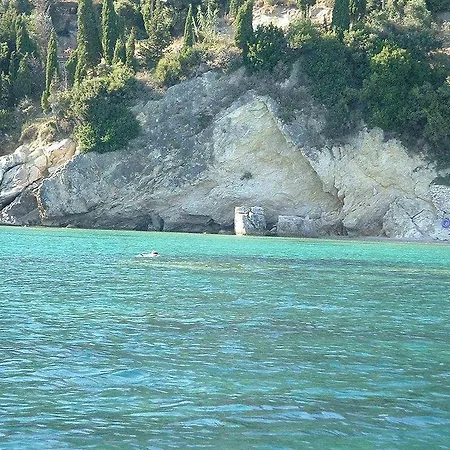 Helios Splendid Mpoukaris