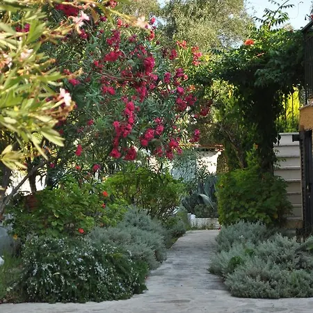 Helios Splendid Aparthotel 3*