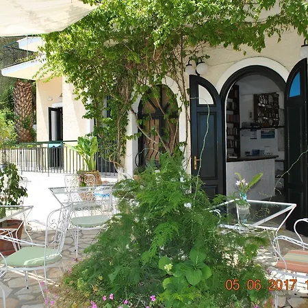 Helios Splendid Aparthotel 3*