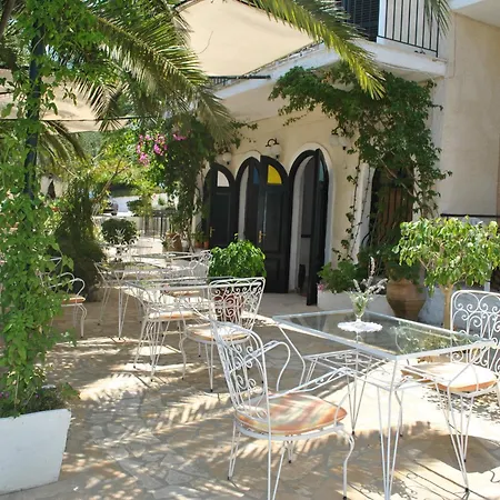 Helios Splendid Aparthotel