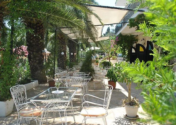 Helios Splendid מלון דירות 3*