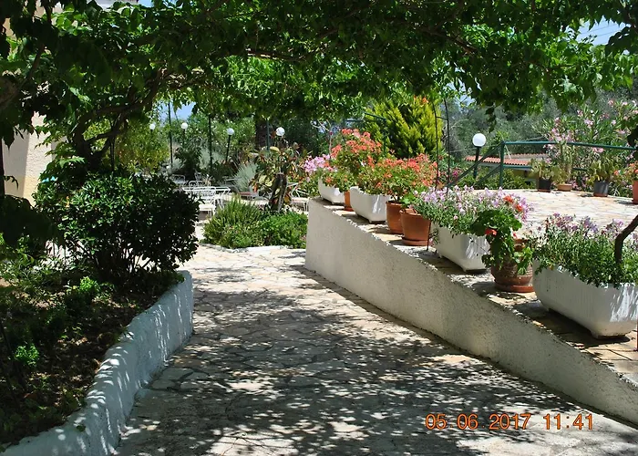 Helios Splendid 3* בוקארי